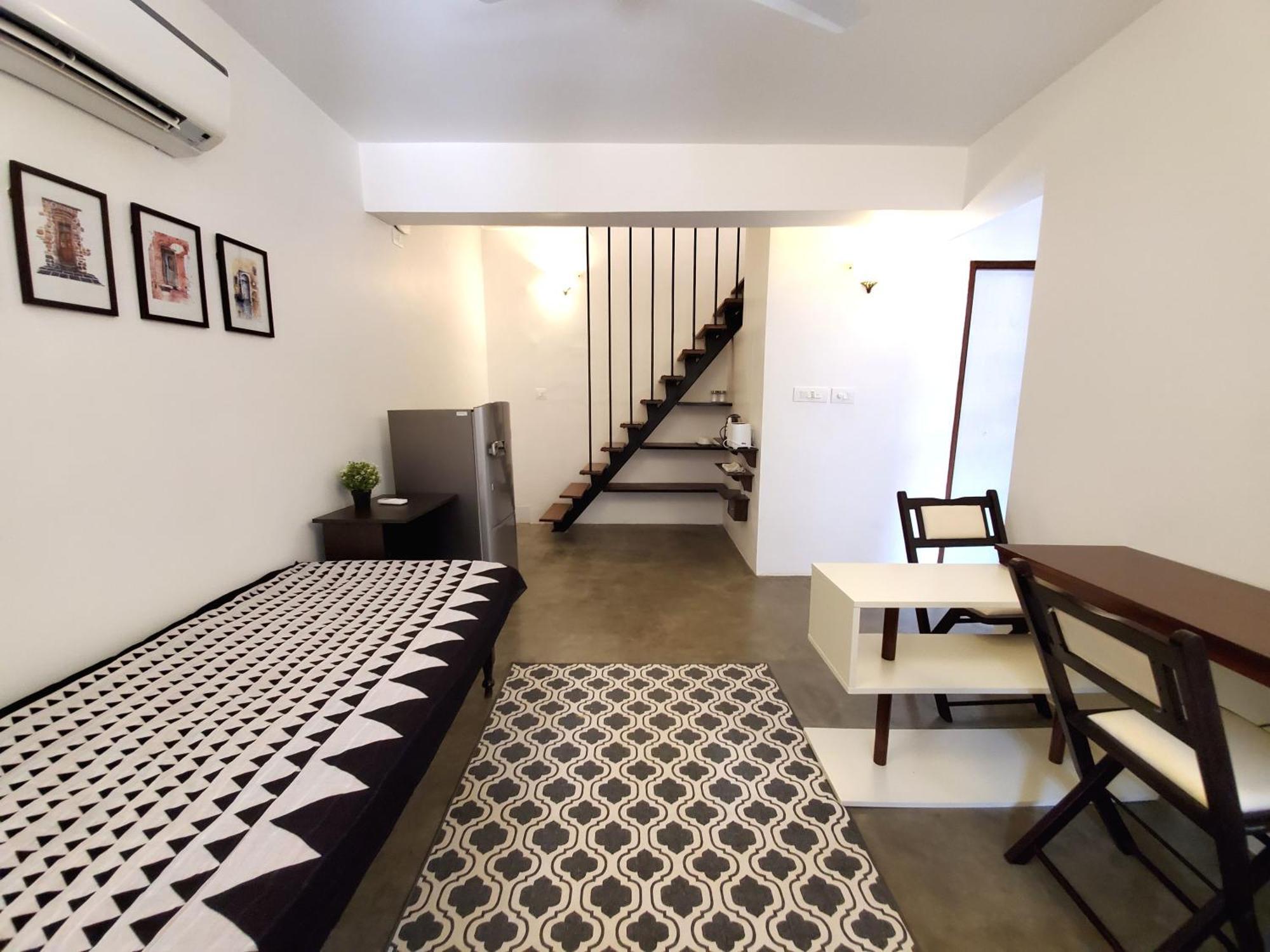 Kariappa House Hotel Puduccseri Kültér fotó