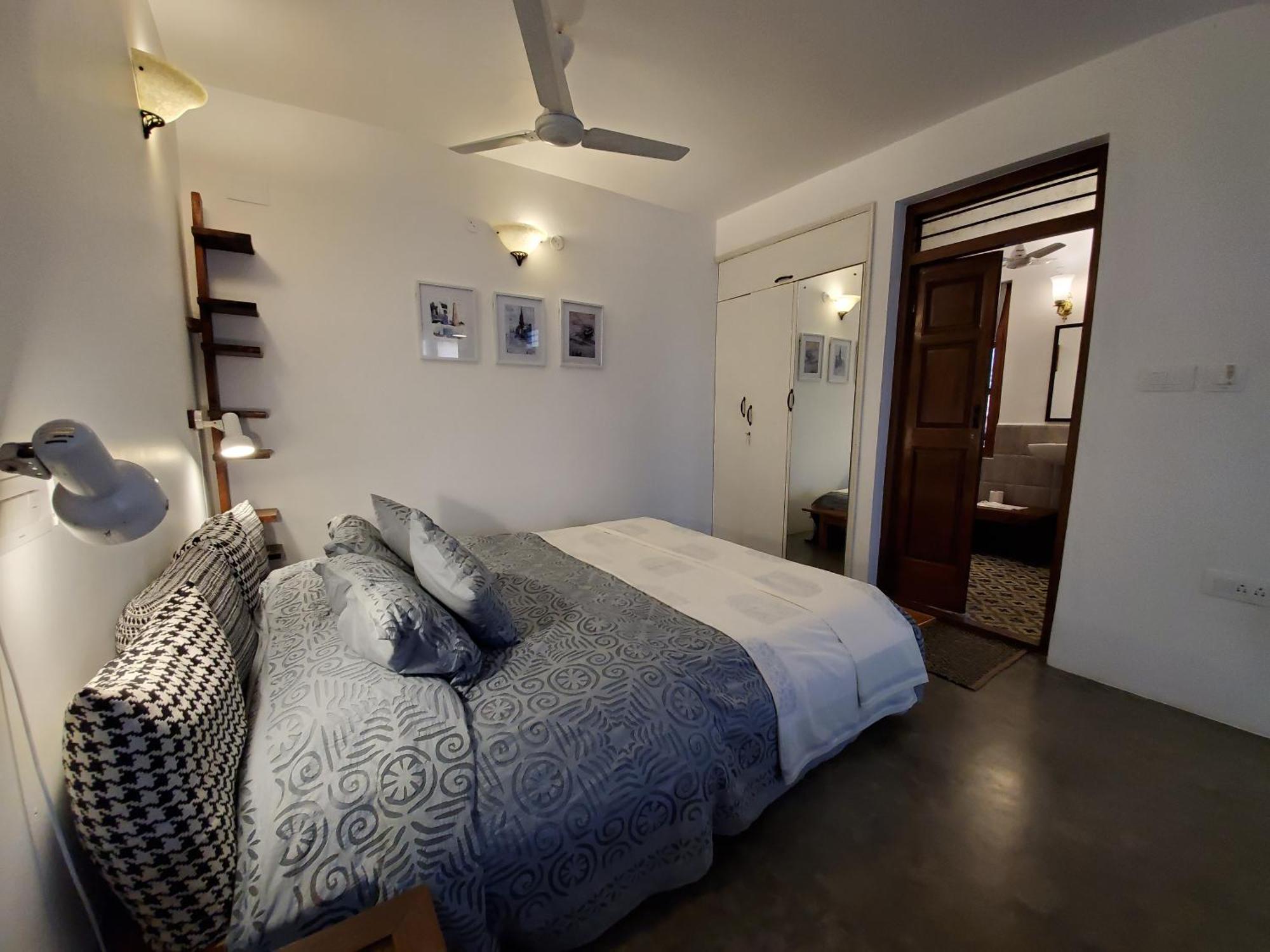 Kariappa House Hotel Puduccseri Kültér fotó