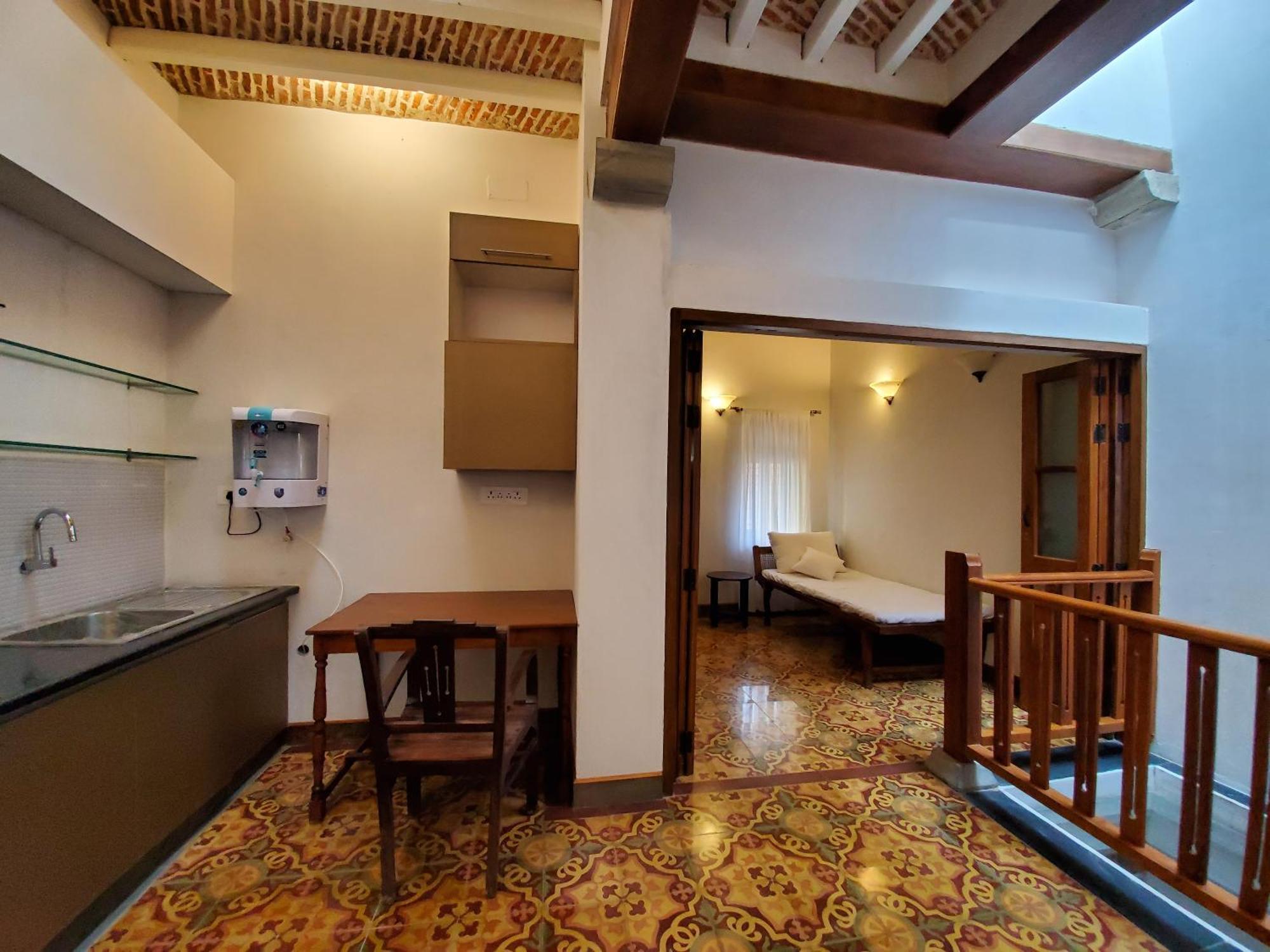 Kariappa House Hotel Puduccseri Kültér fotó