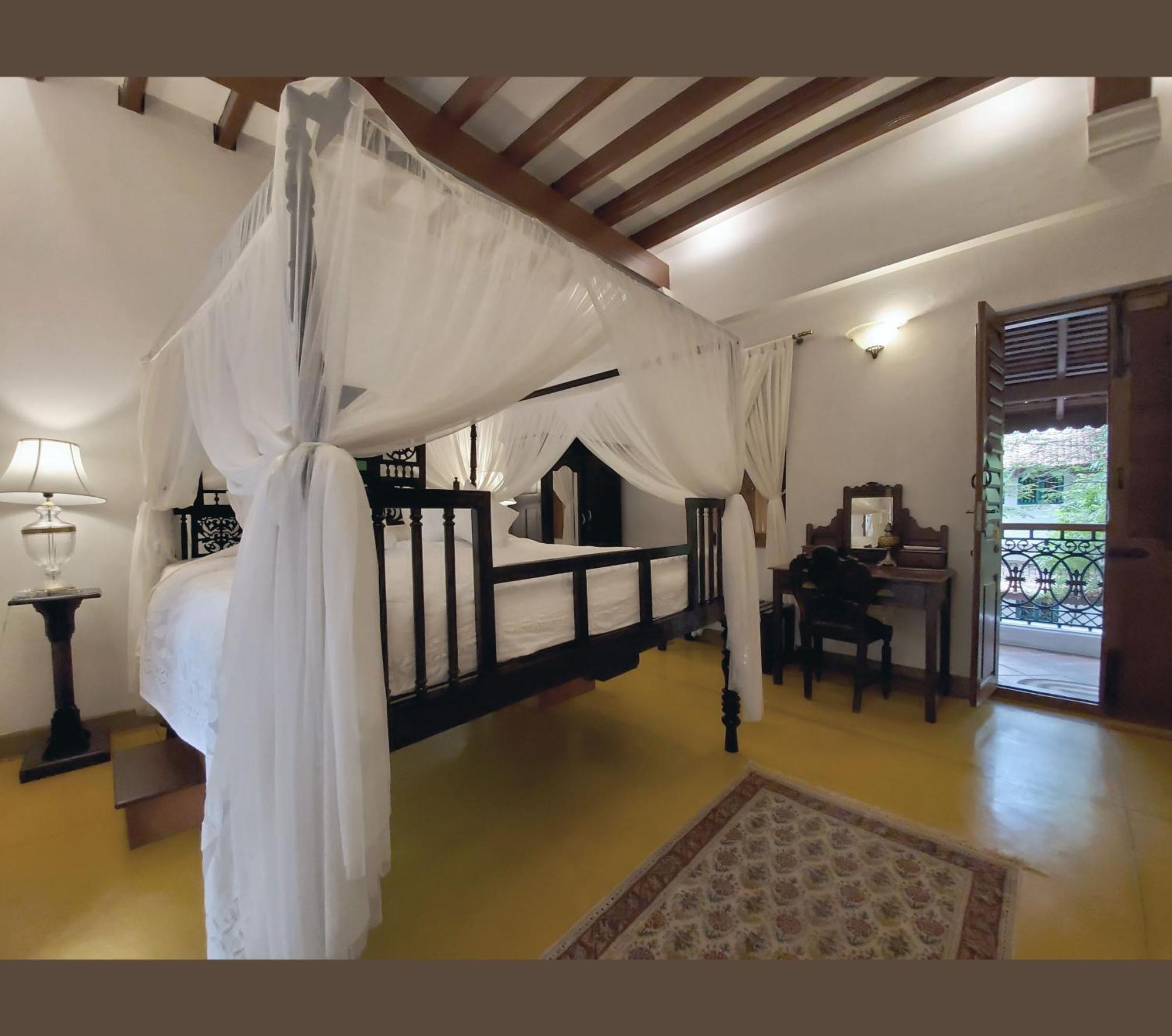 Kariappa House Hotel Puduccseri Kültér fotó