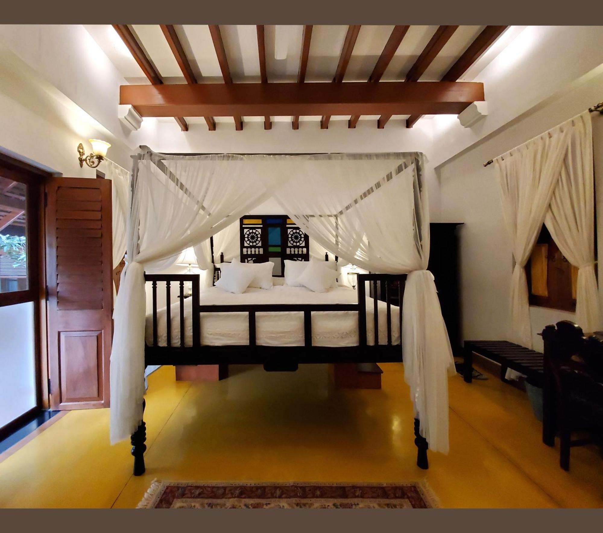 Kariappa House Hotel Puduccseri Kültér fotó