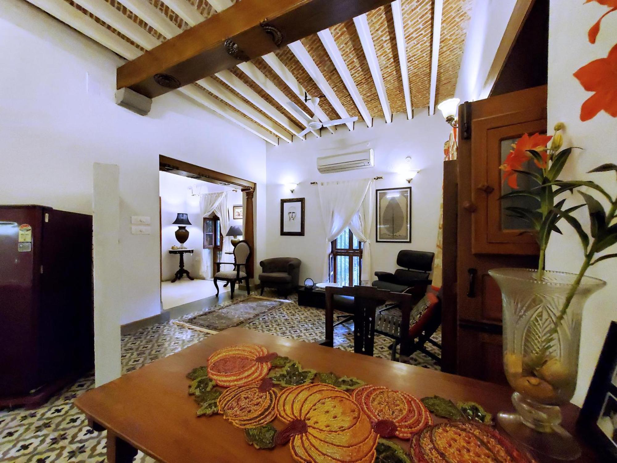 Kariappa House Hotel Puduccseri Kültér fotó