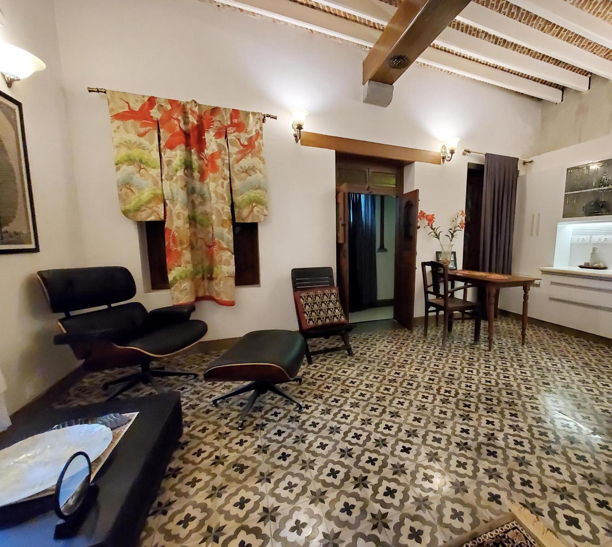 Kariappa House Hotel Puduccseri Kültér fotó